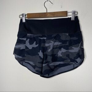 Athleta Running Free Shorts Camo xxs